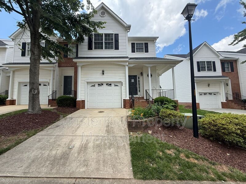Foto principal - 5420 Goldenglow Way