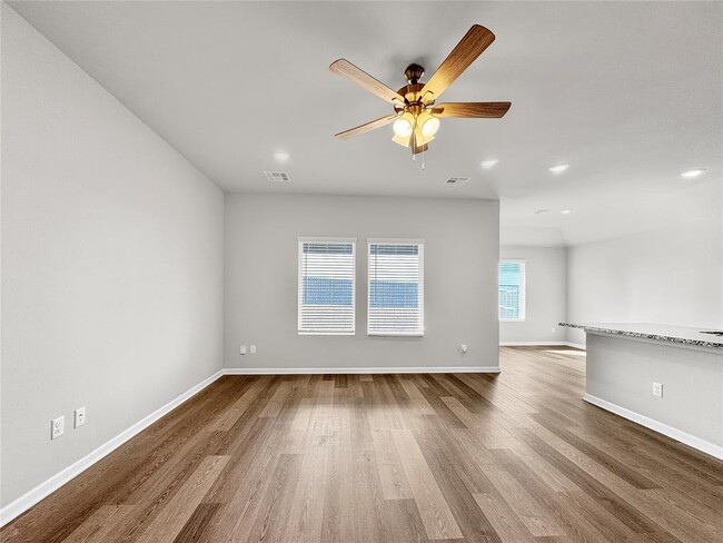 Building Photo - 10512 SW 41st St