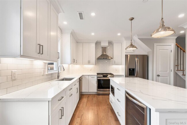 Foto del edificio - 280 Purchase St