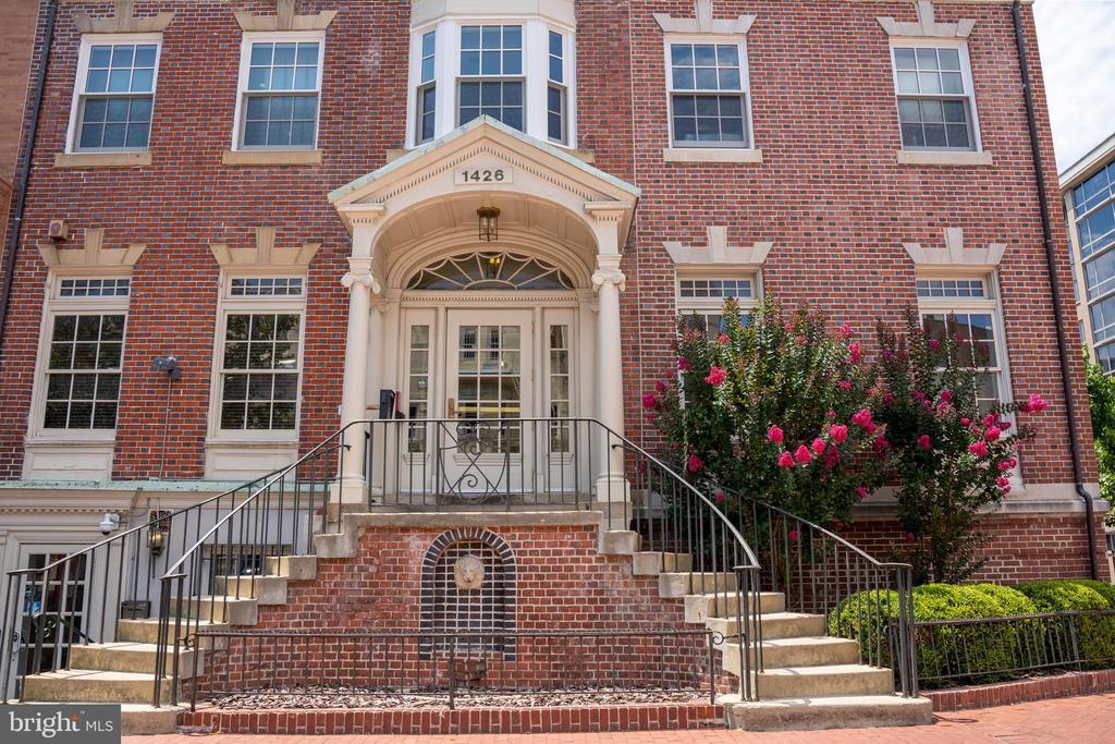 Foto principal - 1426 21st St NW