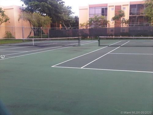 Foto del edificio - 8401 SW 107th Ave