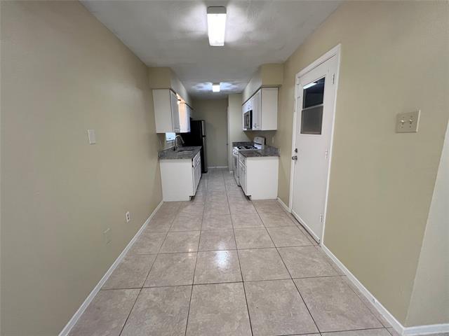 Foto del edificio - 2404 Misty Ln