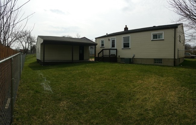 Building Photo - 523 N Brockway Ave