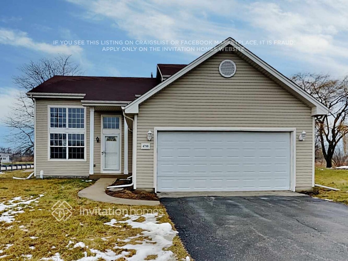 Foto principal - 4798 W Lilac Ave