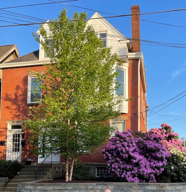 SHADY SIDE 5800 WALNUT STREET - 5800 Walnut St