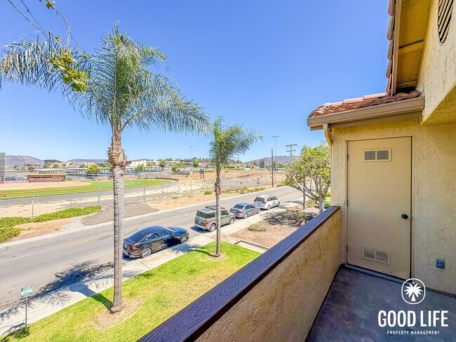 Foto del edificio - SD: Beautiful 1BD/1BA Condo in San Marcos with Community Pool, Private Balcony & Reserved Parking