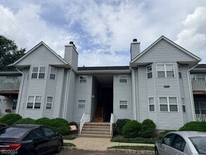 Building Photo - 343 Ventnor Ct