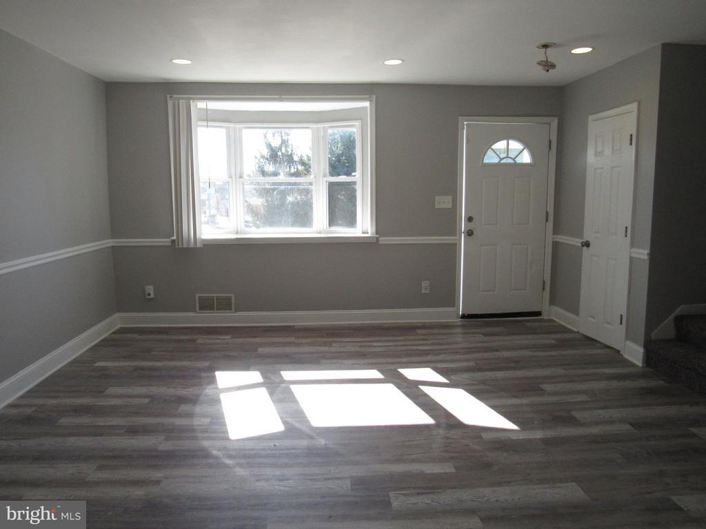 Foto principal - 5404 Addington Rd