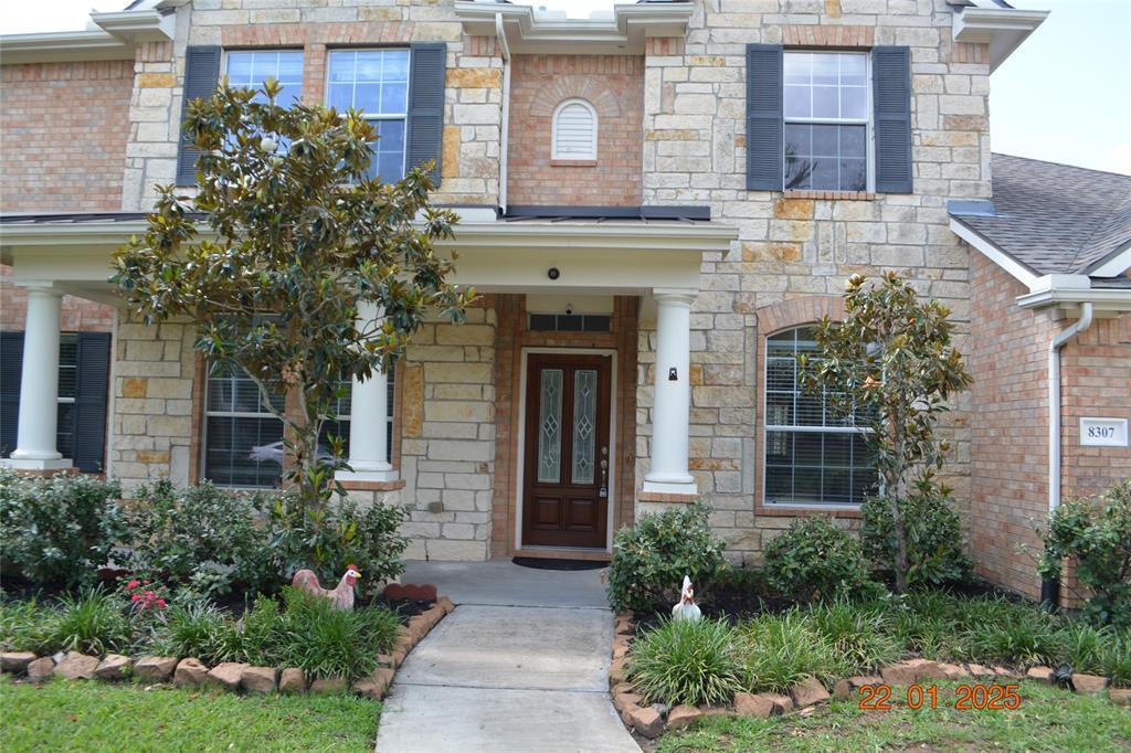 Foto principal - 8307 Red Rooster Ln
