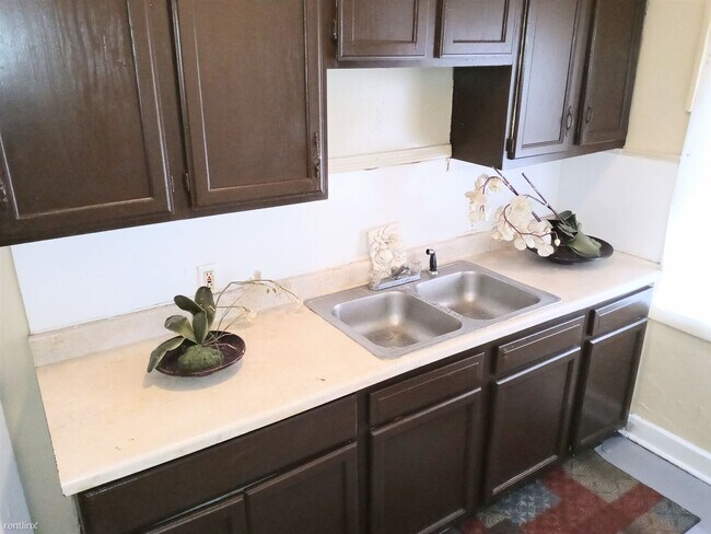 Foto del edificio - 4 br, 2 bath House - 14289 CLOVERLAWN