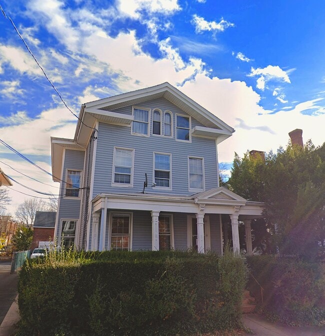 Building Photo - 507 Orange St