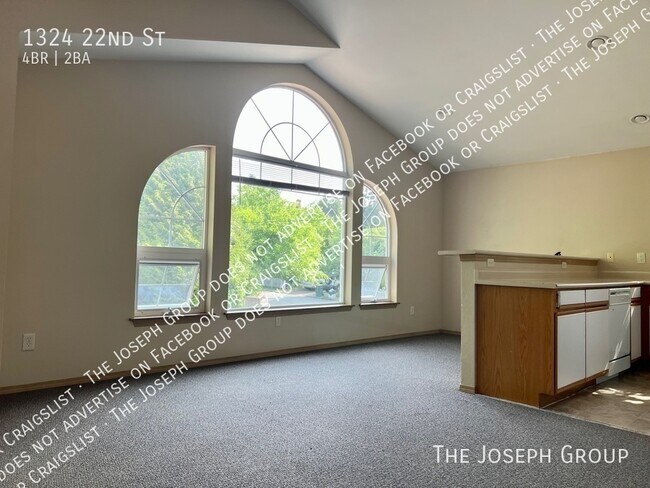 Foto del edificio - 1324 22nd St