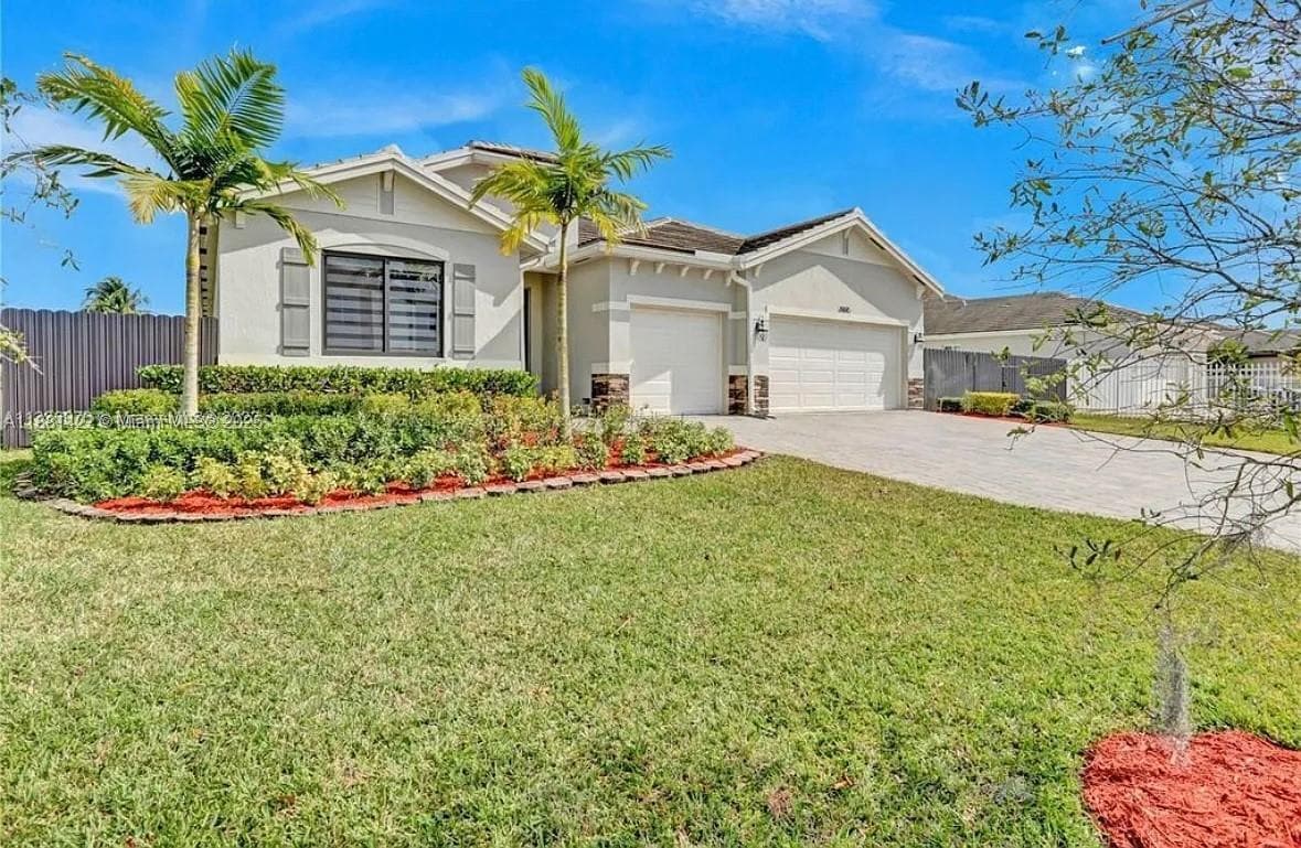 Foto principal - 19815 SW 131st Ct