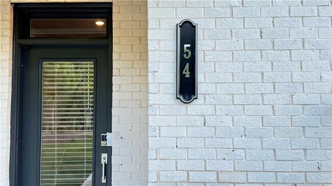 Foto del edificio - 54 Peeples Dr