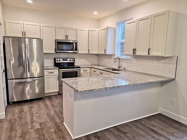 Foto del edificio - 1811 Karen Frazier Rd SE
