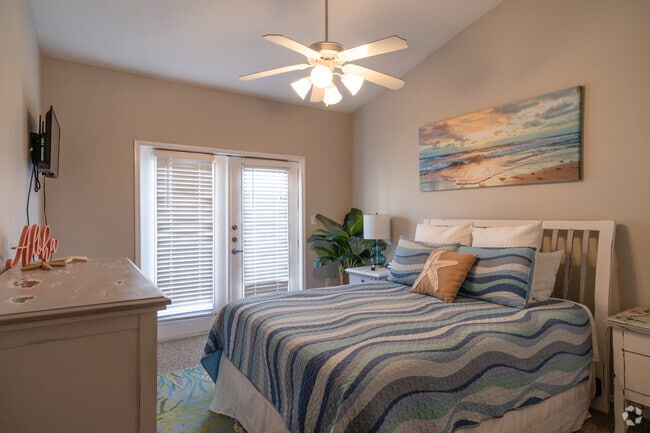 Interior Photo - Seaside Village