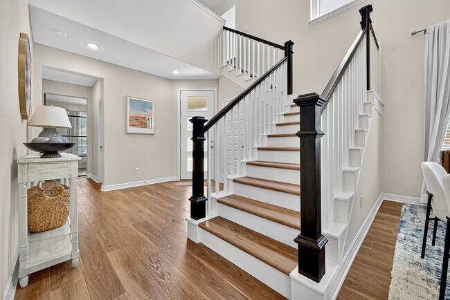 Foto del edificio - 24607 Carleton Lake Ln