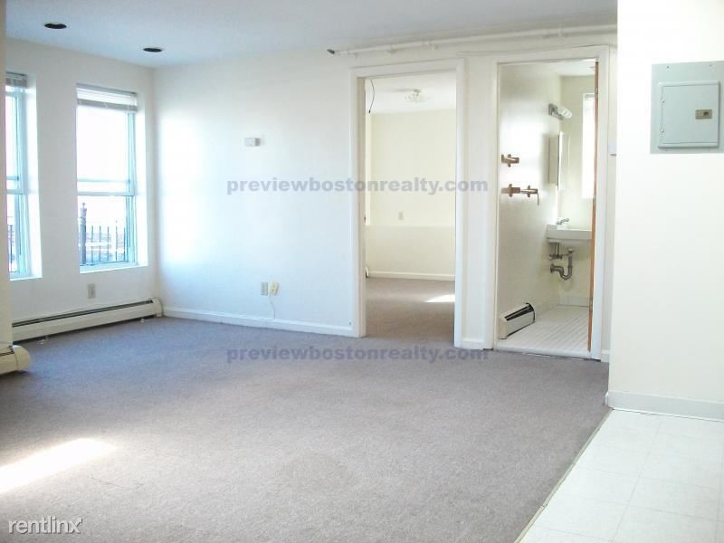 Primary Photo - 16 Westland Ave