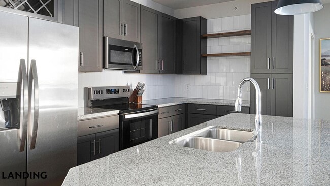 Building Photo - 701 Rahling Rd