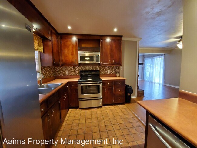 Building Photo - 3 br, 2 bath House - 713 Glensford Drive