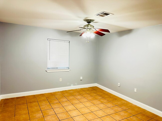 Foto del edificio - 6317 Bellaire Dr