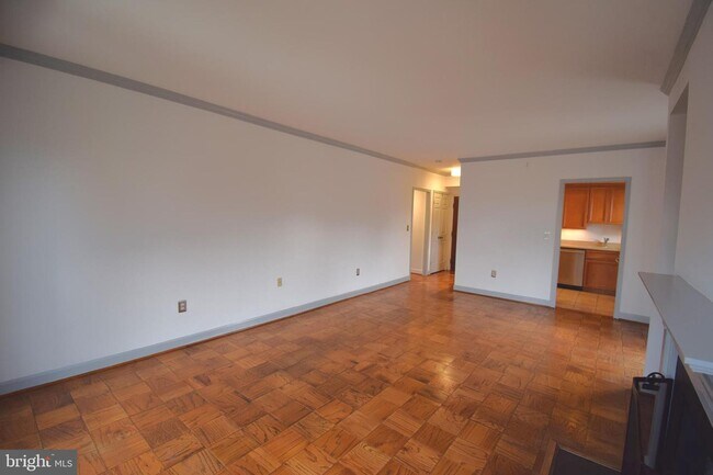 Building Photo - 801 S Pitt St