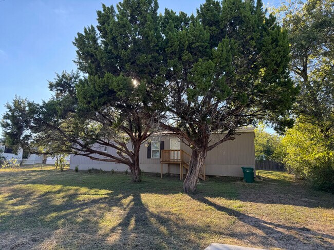 Foto del edificio - 1702 Dakota Trce