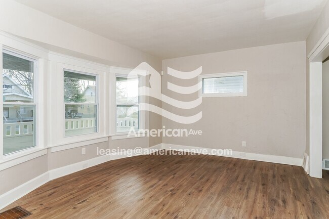 Foto del edificio - 1542 E 173rd St