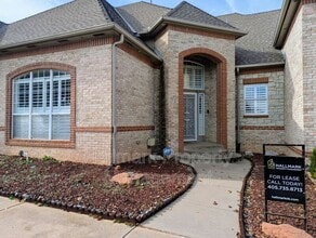 Building Photo - 214 Boulevard Du Lac