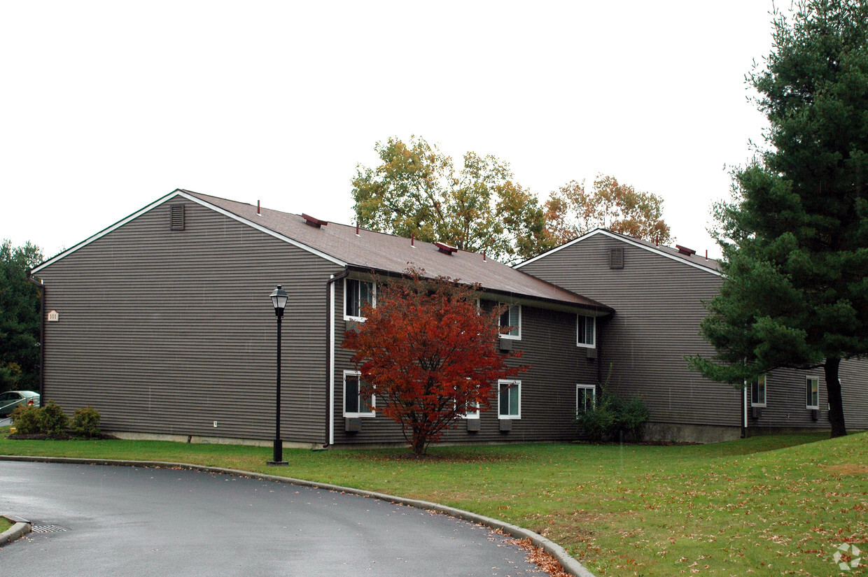 Foto del edificio - Burt Farms Apartments