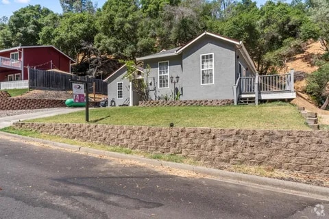 Building Photo - 1017 Arroyo Lindo Ct