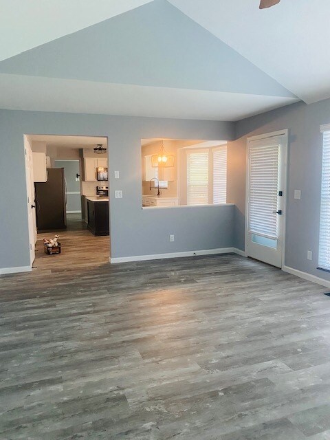 Building Photo - 7922 Stablegate Ln