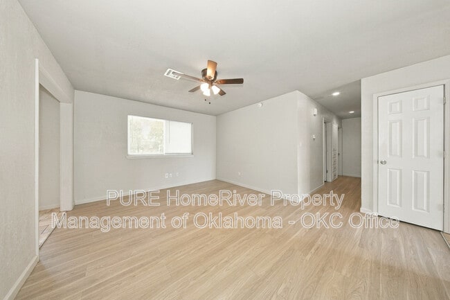 Building Photo - 2721 SE 49th St