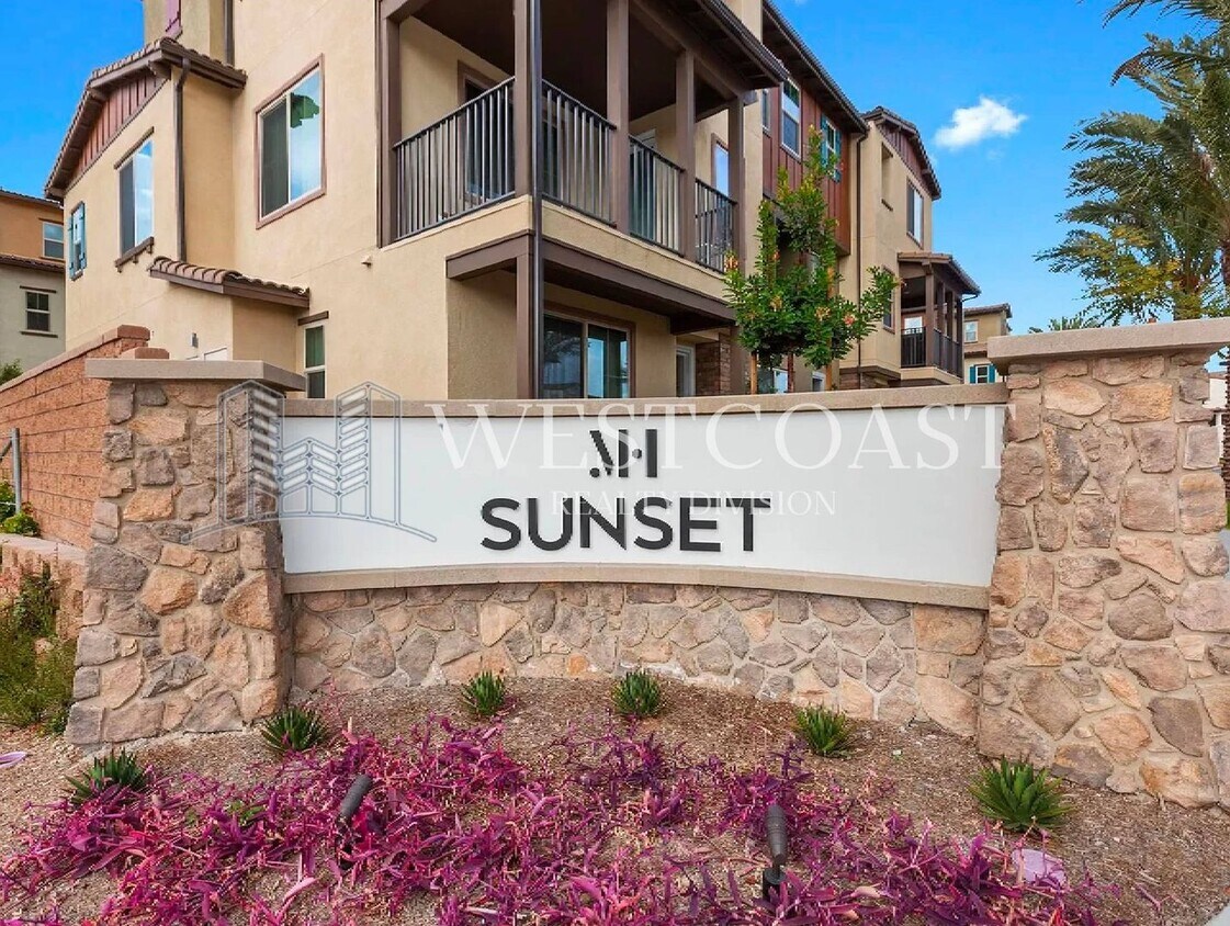 Primary Photo - COMING SOON!!! Newer Build 3 Bed 3.5 Bath ...