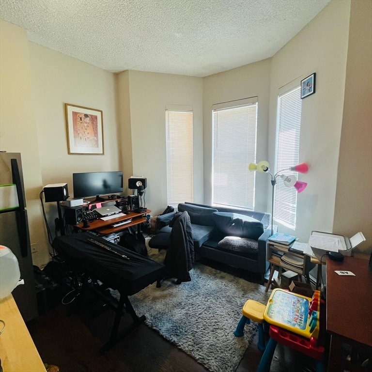 Foto principal - 2989 Washington St