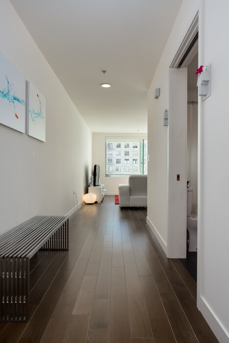 Foto del edificio - 901 S Flower St