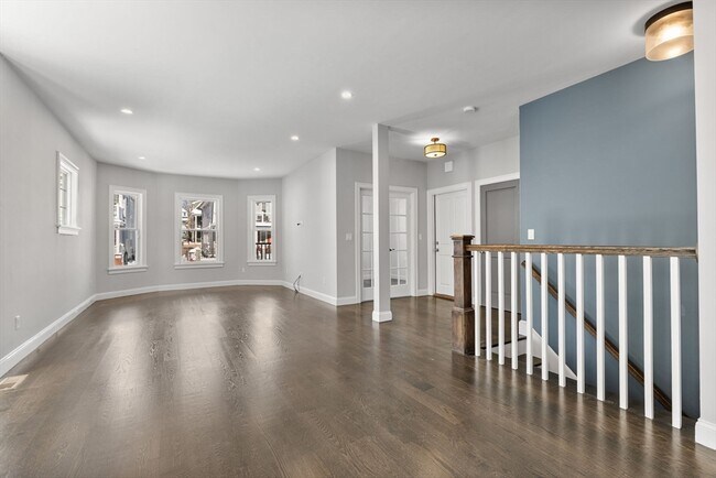 Foto del edificio - 83 Centre St