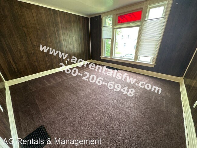 Building Photo - 3 br, 1 bath House - 1217 Michigan Ave