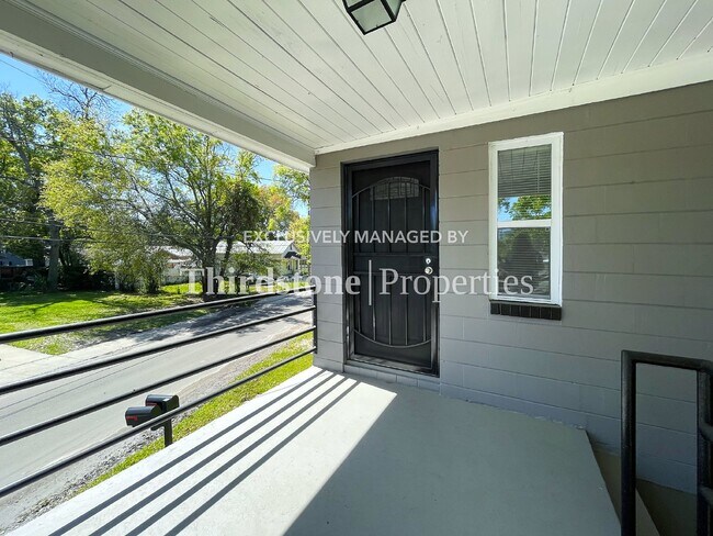 Foto del edificio - 1004 LAWRENCE Street, JACKSONVILLE, FL 32209