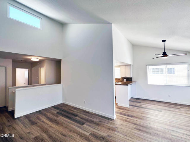 Building Photo - 289 Cahuenga Dr