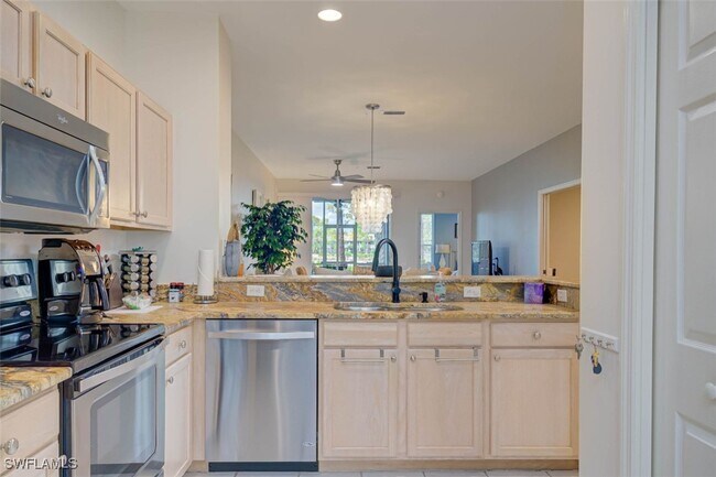 Building Photo - 8223 Parkstone Pl