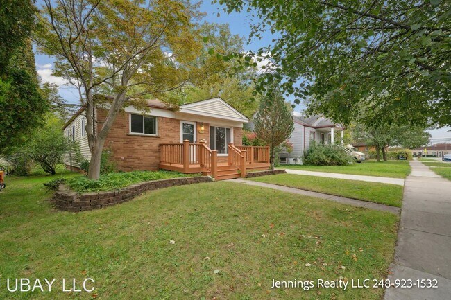 Building Photo - 3 br, 1 bath House - 2750 Paxton St.