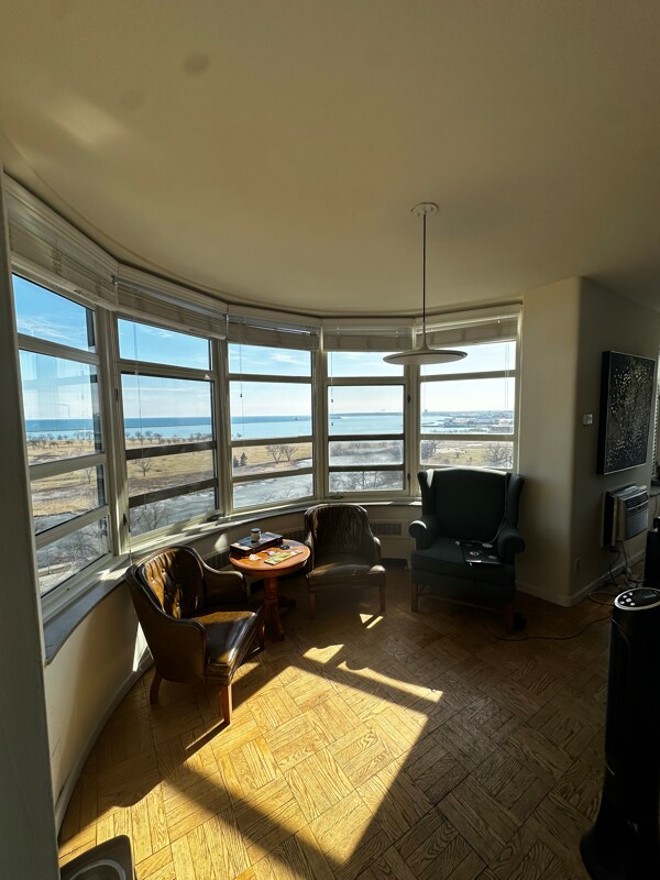 Foto del edificio - 1260 N Prospect Ave