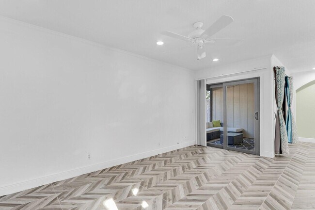 Foto del edificio - 113 Sherwood Cir