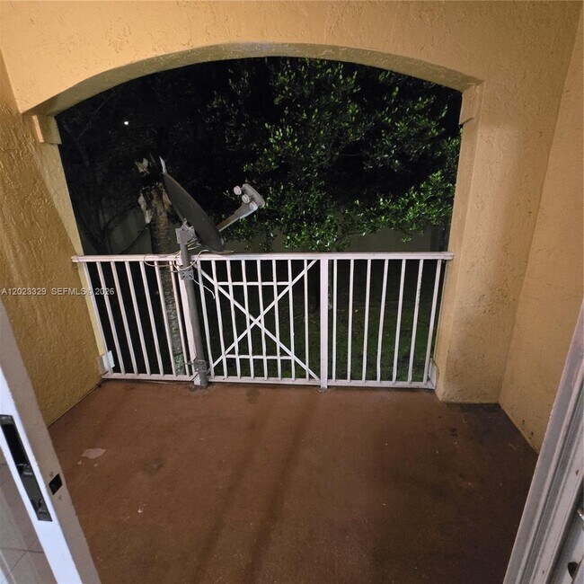 Building Photo - 5610 NW 61st St