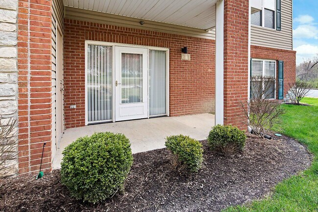 Building Photo - 845 Forest Ave #103