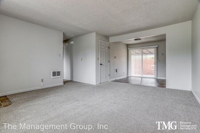 Foto del edificio - 3 br, 1 bath House - 7312 NW 1st Avenue