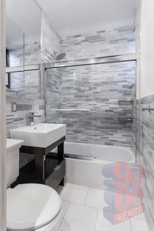 Photo - 250 E 50th St Apartment