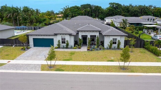 Foto del edificio - 19059 SW 133rd Ave