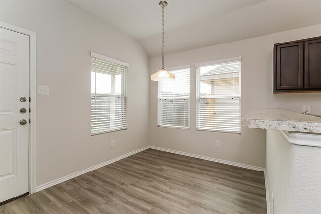 Foto del edificio - 25758 Hazy Elm Ln